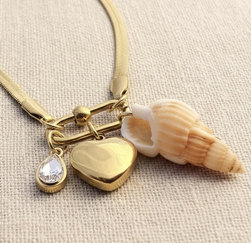 Celeste Seashell Love Necklace