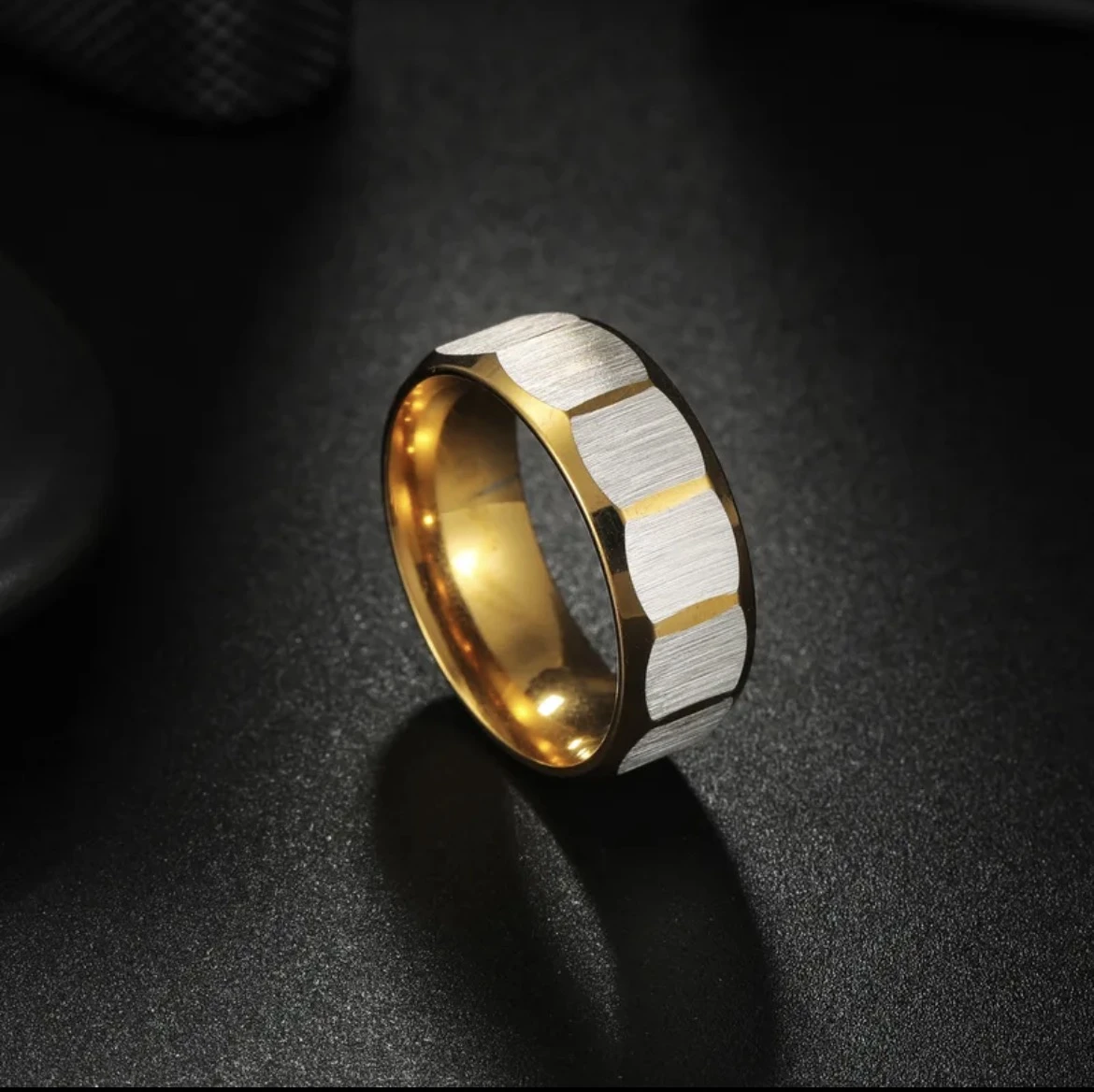 Splendid Gold Silver Band Ring